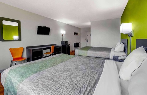 Vernon Hotel | Travelodge by Wyndham Vernon CT