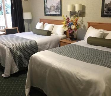 Winnipeg Hotel | Travelodge by Wyndham Winnipeg East