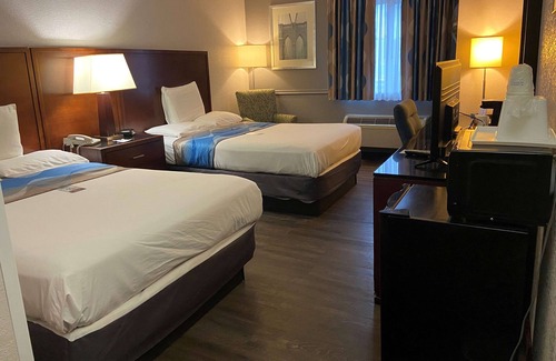 Newtonville Hotel | Travelodge Inn & Suites by Wyndham Albany