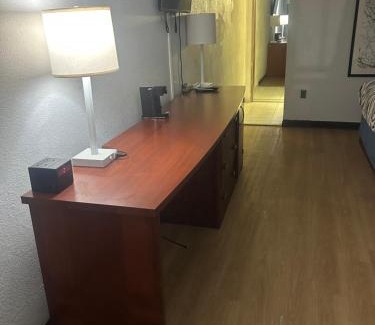 Petersburg Hotel | TravelodgeInn