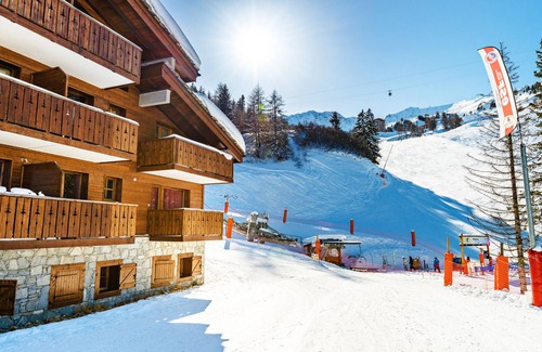 Plagne 1800 Apartment | travelski home premium - Résidence Les Chalets d'Edelweiss 4 stars