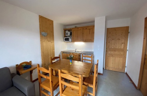 Saint-Jean-d'Arves Apartment | travelski home classic - La Fontaine du Roi