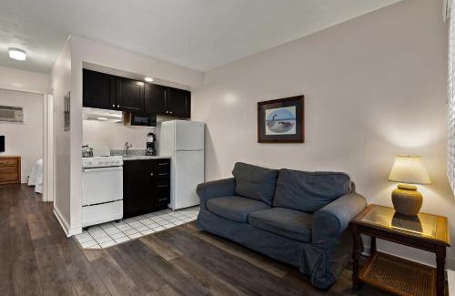 Traverse City Hotel | Traverse Bay Inn