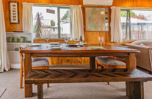 National Park Village House | Traverse Cabin - National Park Holiday Home