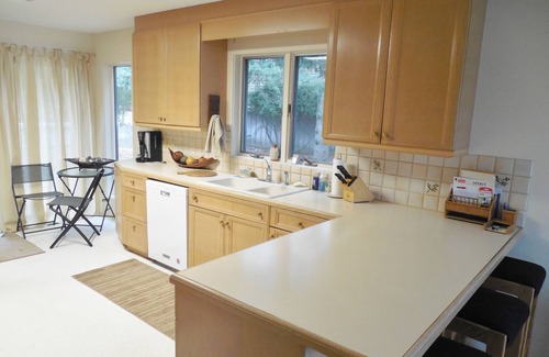 Grawn House | Traverse City Interlochen Beautiful Duck Lake Frontage Home