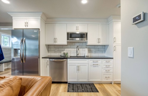 Mayfield Resort | Traverse City Lakemore Resort, Side by Side Luxury Lakefront Homes on Arbutus Lk