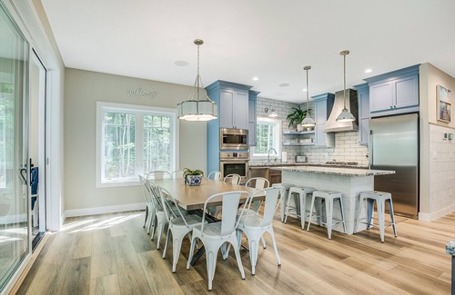 Mayfield House | Traverse City Lakemore Resort, New Luxury Lakefront Home on Arbutus Lake
