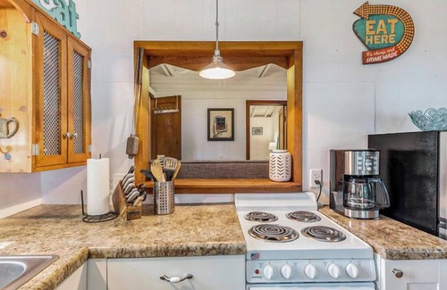 Traverse City Cottage | Traverse City LAKE Front Cottage15 Min to Downtown Front St. PET Friendly GRILL