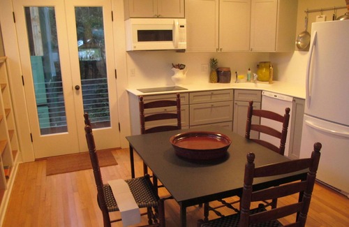 Travis Heights House | Travis Heights Apartment near SoCo, Downtown, Auditorium Shores, and Boardwalk