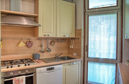 Cremeno Apartment | Tre Pini Retreat - Two Bedroom Apartment, Sleeps 6