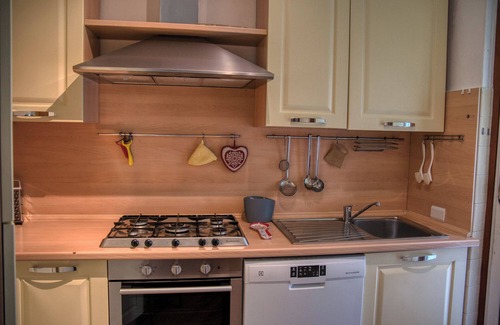 Cremeno Apartment | Tre Pini Retreat - Two Bedroom Apartment, Sleeps 6