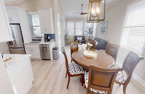 Treasure Cay House | Treasure Cay Getaway with BOAT DOCK! n4 bedroom, pool, & bbq Cabana!