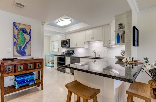 Capri Isle Condo | Treasure Island Isle of Capri Pool 2/2