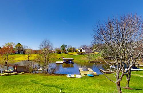 Livingston House | Treasured Cove