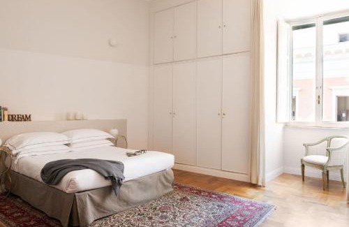 Repubblica Apartment | TreasureRome Quattro Fontane DeLuxe
