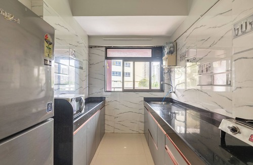 Bandra East Apartment | Treat Homes Service Apartment in BKC Sindhuratna 503