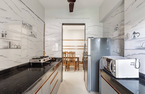 Bandra East Apartment | Treat Homes Service Apartment in BKC Sindhuratna 503
