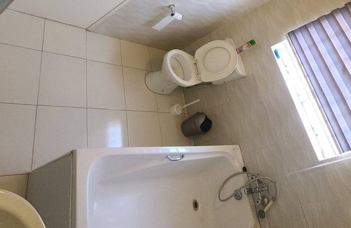 Harare House | Treat yourself to a unique home experience at Siyesita Guest House.