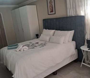 Port Elizabeth House | Tree Haven Guesthouse