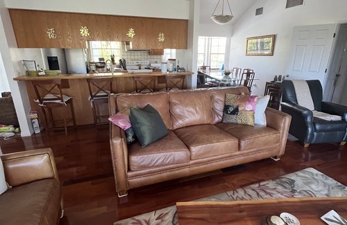 Dinkins Bayou House | TREE HOUSE a charming 2-bedroom home on wonderful Sanibel Island. Beach close.