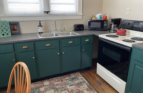 Summerlee Apartment | Tree House Apartment located in Mountain Top Town.gateway to New River Gorge.