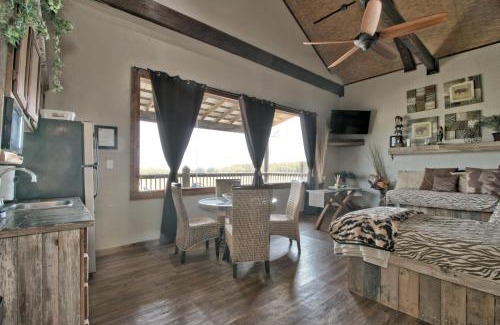 Bergheim House | Tree House Bungalow @ Bergheim Ranch