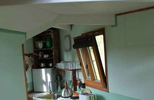 Thielitz House | Tree house in 200-year-old oak - share with all the other tree dwellers KEINEHUNDE