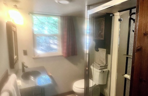 Nevada City House | Tree House in Nevada City - Hikers Paradise