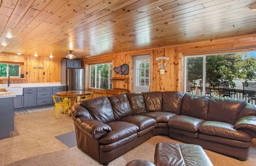 Stanwood Cottage | Tree House on Mecosta!