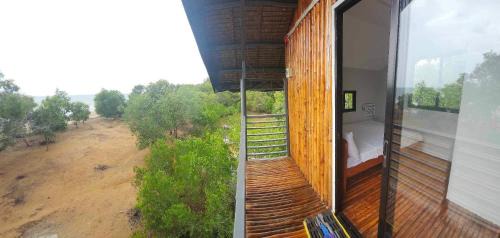Bayawan City Bed & Breakfast | Tree House