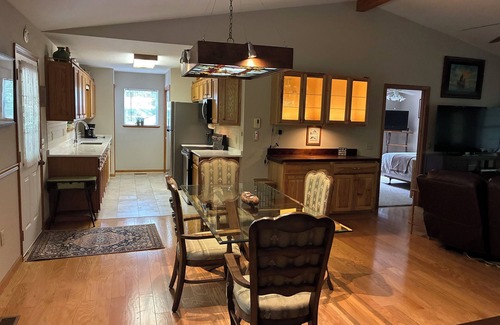 Young Harris House | TREE HOUSE TREAT. Peaceful COMFY SECLUDED MOUNTAIN HOME surrounded by trees.