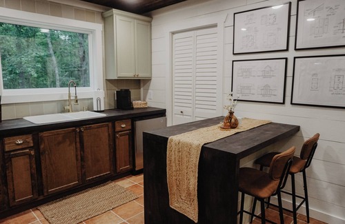 Spencer House | Tree House Wren at Fall Creek Falls State Park - Hot Tub, Grill, Outdoor Shower!