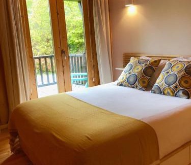 Arcos de Valdevez House | Tree Pool Villa