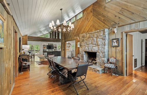 Highlands Hills House | Tree Tops Cottage/Family Friendly/2 miles to Old Edwards