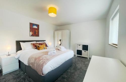 Arbury Apartment | Tree View Apartment