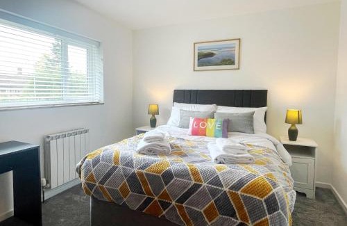 Arbury Apartment | Tree View Apartment