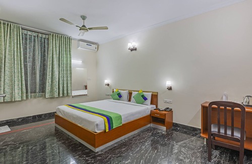 Panduranga Nagar Hotel | Treebo Akshaya Residency