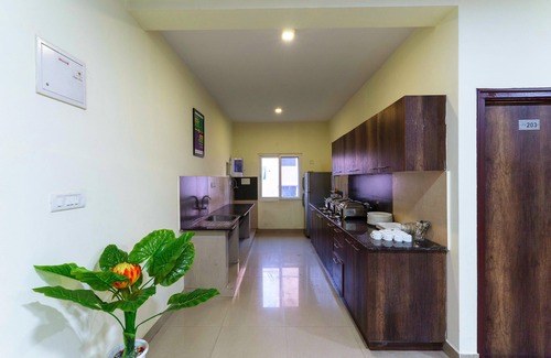 HBR Layout Hotel | Treebo Cranberry Delight