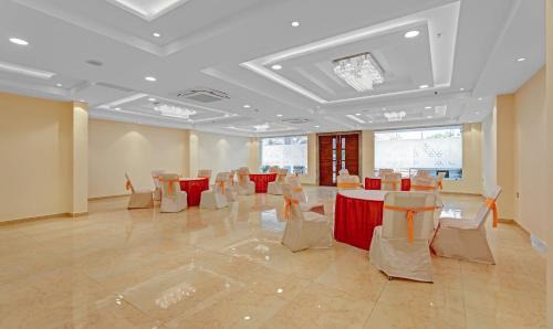 Lucknow Hotel | Treebo Heaven Grand