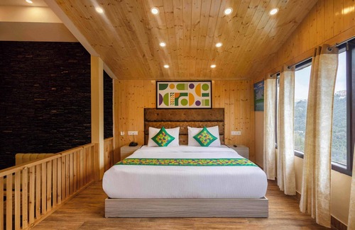 Shoghi Bed & Breakfast | Treebo Lords Garden Glory - Centralized Heating