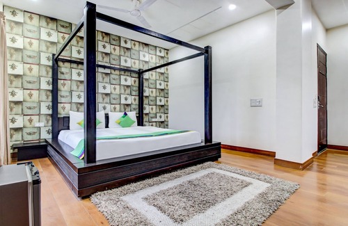Gurugram House | Treebo M2M Residency Sector 46