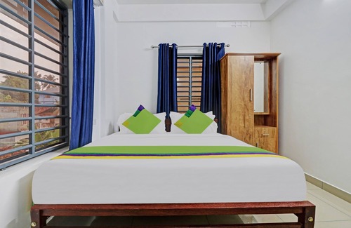 Aluva House | Treebo Nirupama, 750m from Aluva Railway station