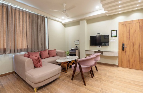 Allahabad Hotel | Treebo Premium Gateway Triveni