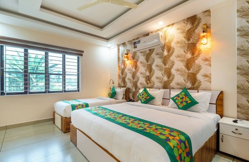 Nedumbassery Hotel | Treebo Thoduvas Star Plaza Cochin Airport