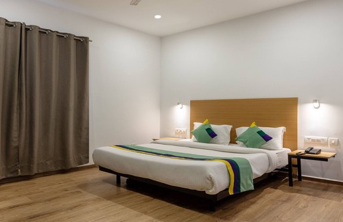 Central Chennai Hotel | Treebo Treetops Inn - Anna Nagar