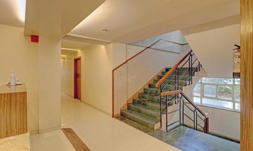 Pimpri Colony Hotel | Treebo Vikrant Residency