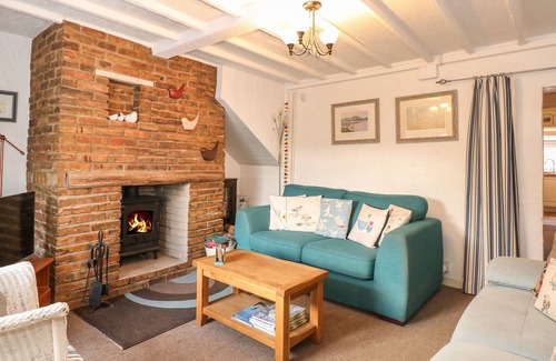 West Rudham House | TREECREEPER'S COTTAGE, pet friendly in Great Massingham
