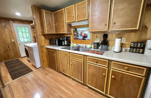 Dedham Cabin | Treehouse Cabin - Near Green Lake & Phillips Lake