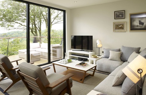 Hythe Cabin | Treehouse Hotel - At Port Lympne Reserve