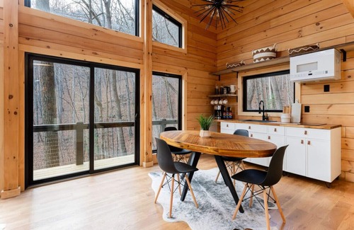 Asheville Cabin | Treehouse Log Cabin *Outdoor Tubs*Waterfall*Pets